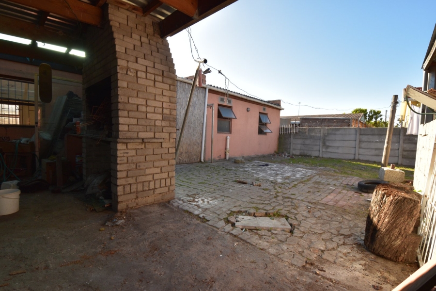 6 Bedroom Property for Sale in Norwood Western Cape
